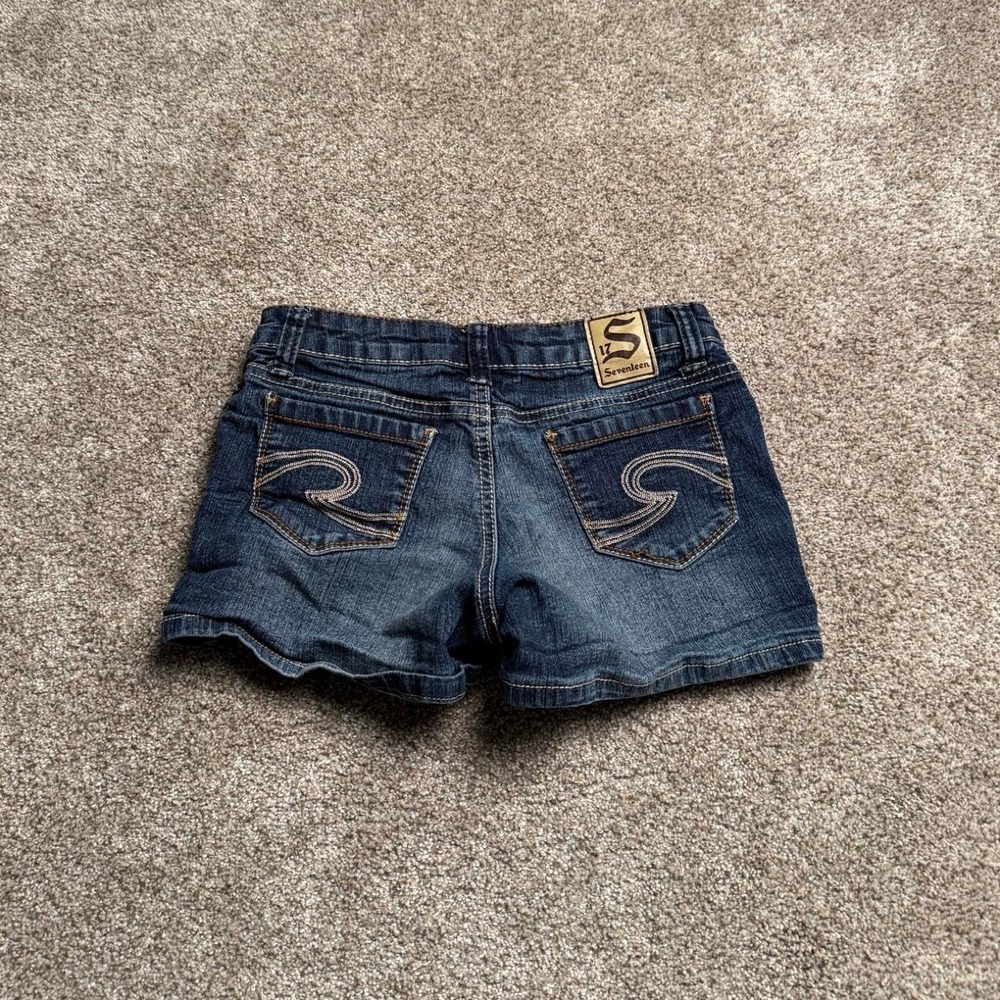 SEVENTEEN CO MICRO JEAN LOW RISE SHORTS